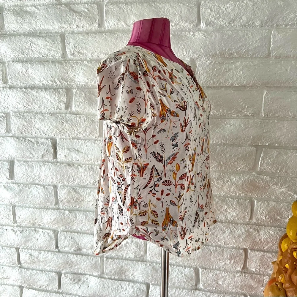 hinge women floral